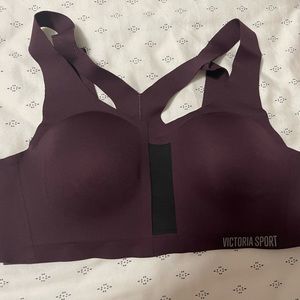 In excellent used condition 34B push up VS sport bra
